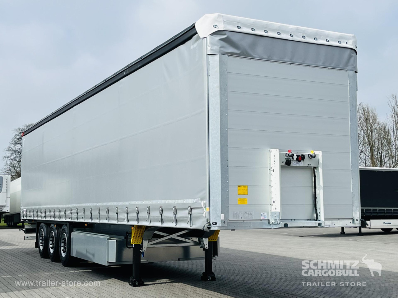 SCHMITZ Auflieger Curtainsider Standard - Тентованный полуприцеп: фото 1 SCHMITZ Auflieger Curtainsider Standard - Тентованный полуприцеп: фото 1