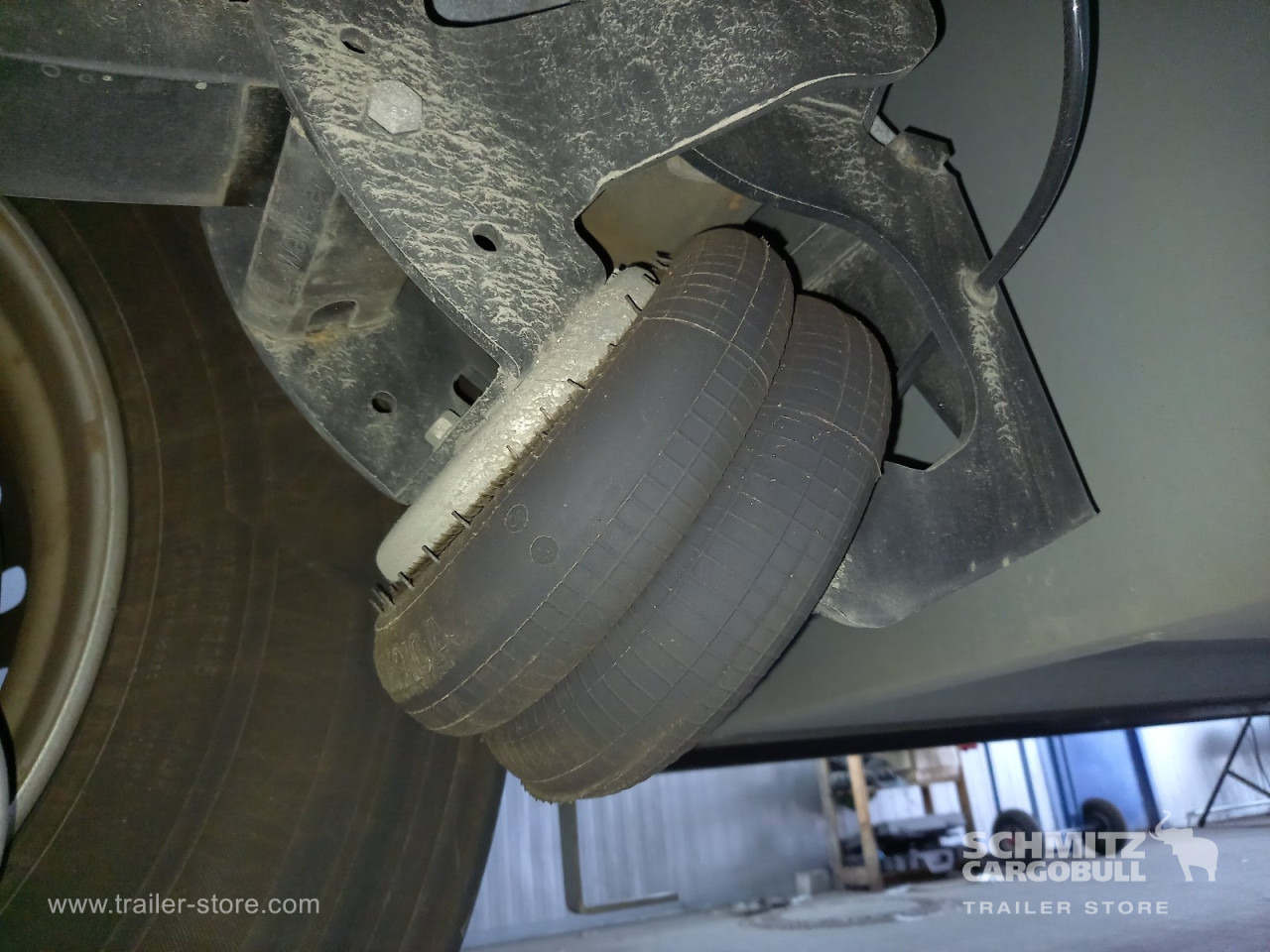 SCHMITZ Auflieger Tiefkühler Standard Double deck - Изотермический полуприцеп: фото 3 SCHMITZ Auflieger Tiefkühler Standard Double deck - Изотермический полуприцеп: фото 3