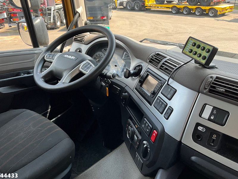 Фото интерьера 1: DAF DAF FAX CF 480 Euro 6 HMF 26 Tonmeter laadkraan в лизинг DAF DAF FAX CF 480 Euro 6 HMF 26 Tonmeter laadkraan