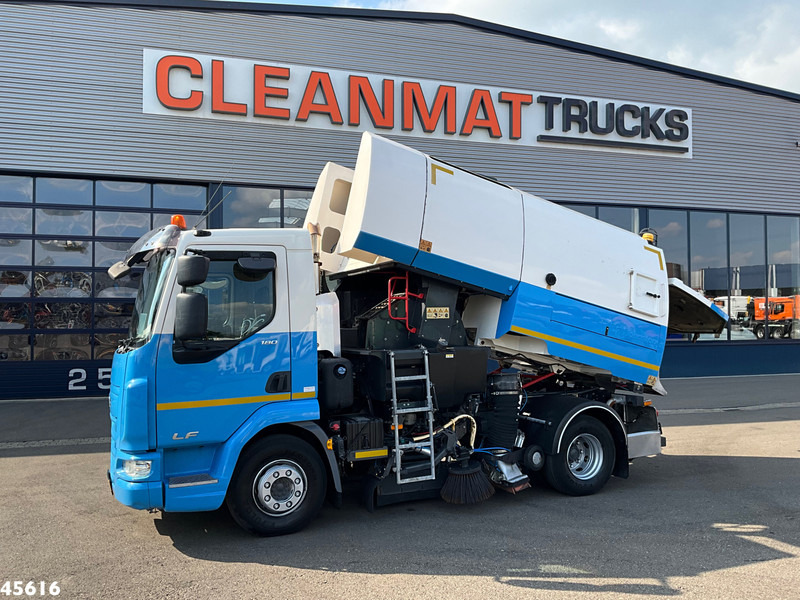 DAF FA LF 180 Euro 6 Johnston VS502 Just 138.807 km! - Подметально-уборочная машина: фото 2 DAF FA LF 180 Euro 6 Johnston VS502 Just 138.807 km! - Подметально-уборочная машина: фото 2