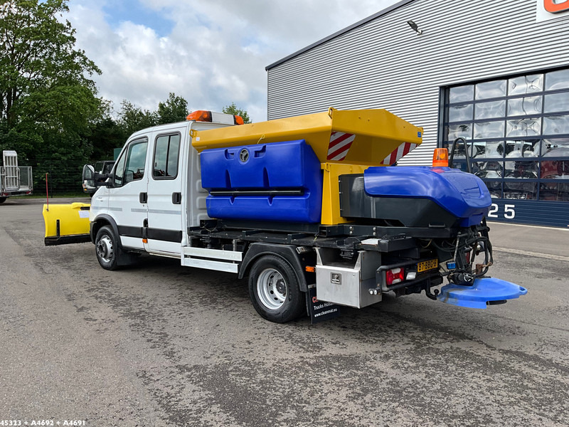 Iveco Daily 70C17 Nido zoutstrooier - Снегоуборочная машина: фото 2 Iveco Daily 70C17 Nido zoutstrooier - Снегоуборочная машина: фото 2