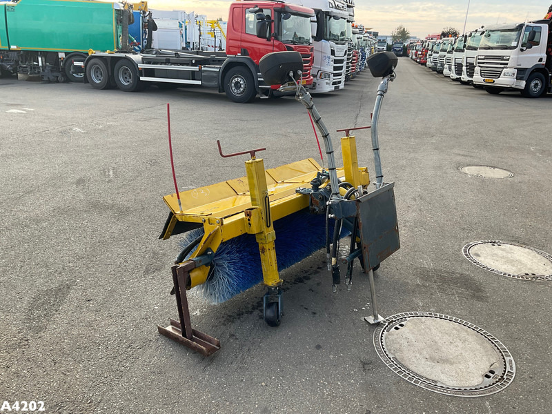 NIDO H15-150 - Навесное оборудование: фото 3 NIDO H15-150 - Навесное оборудование: фото 3
