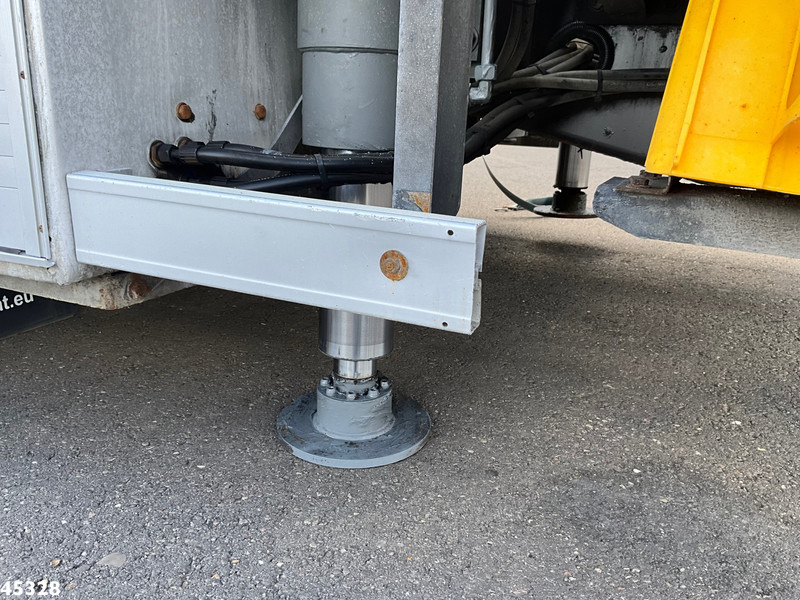 Автовоз Scania P 410 8x2 Euro 6 Retarder Autotransporter met hydraulische oprijrampen: фото 15 Автовоз Scania P 410 8x2 Euro 6 Retarder Autotransporter met hydraulische oprijrampen: фото 15