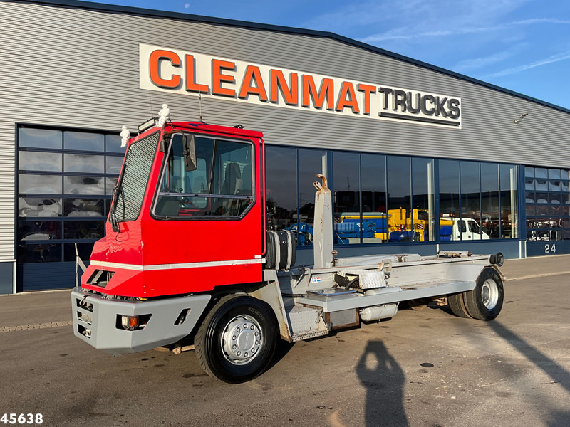 Terberg YT180 VDL 25 Ton haakarmsysteem - Крюковой мультилифт: фото 2 Terberg YT180 VDL 25 Ton haakarmsysteem - Крюковой мультилифт: фото 2