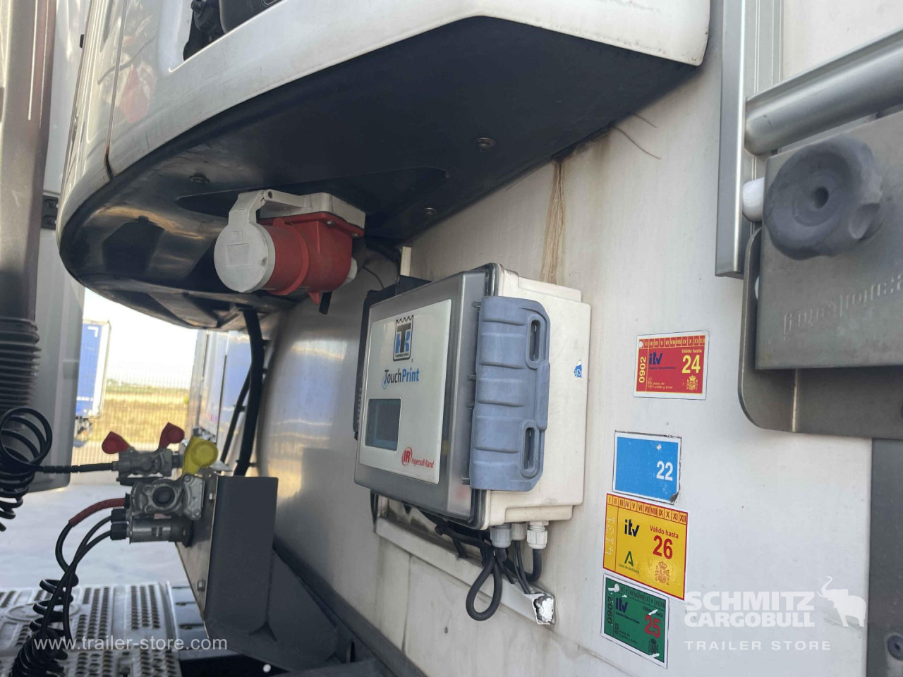 SOR IBERICA Remolque Frigo Standard - Прицеп-рефрижератор: фото 4 SOR IBERICA Remolque Frigo Standard - Прицеп-рефрижератор: фото 4