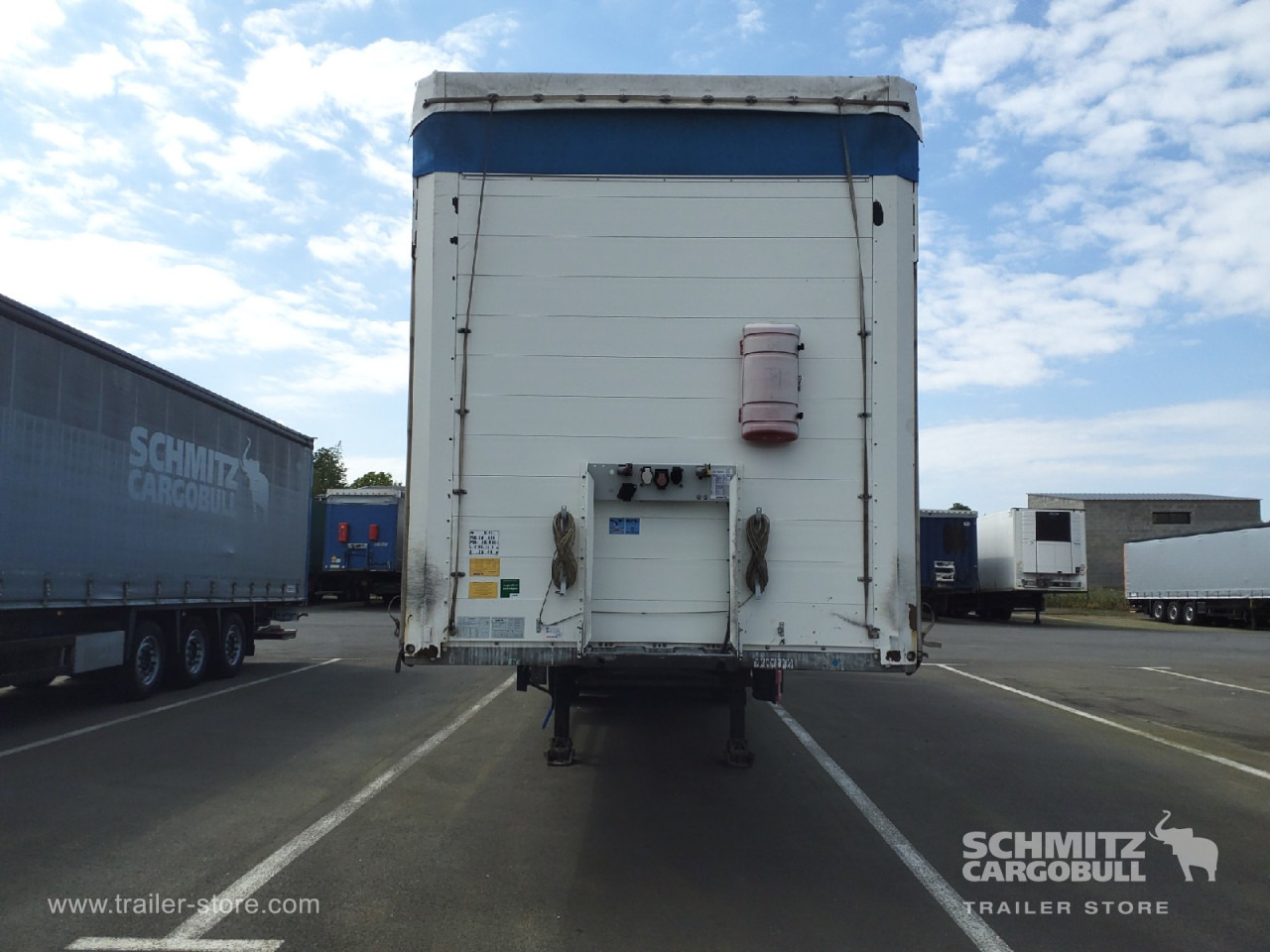 SCHMITZ Curtainsider Standard - Тентованный полуприцеп: фото 2 SCHMITZ Curtainsider Standard - Тентованный полуприцеп: фото 2