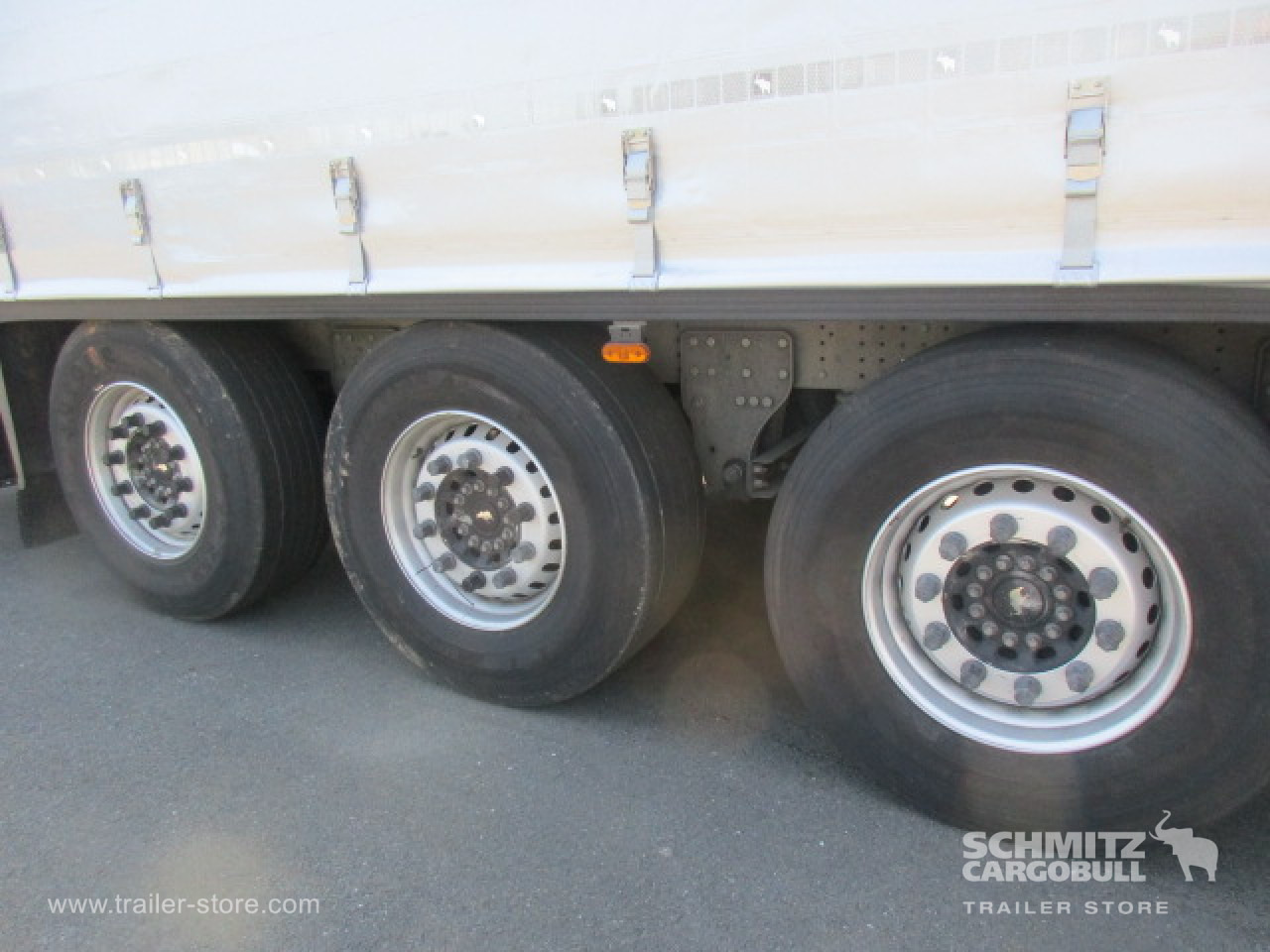 SCHMITZ Curtainsider Standard Taillift - Тентованный полуприцеп: фото 2 SCHMITZ Curtainsider Standard Taillift - Тентованный полуприцеп: фото 2