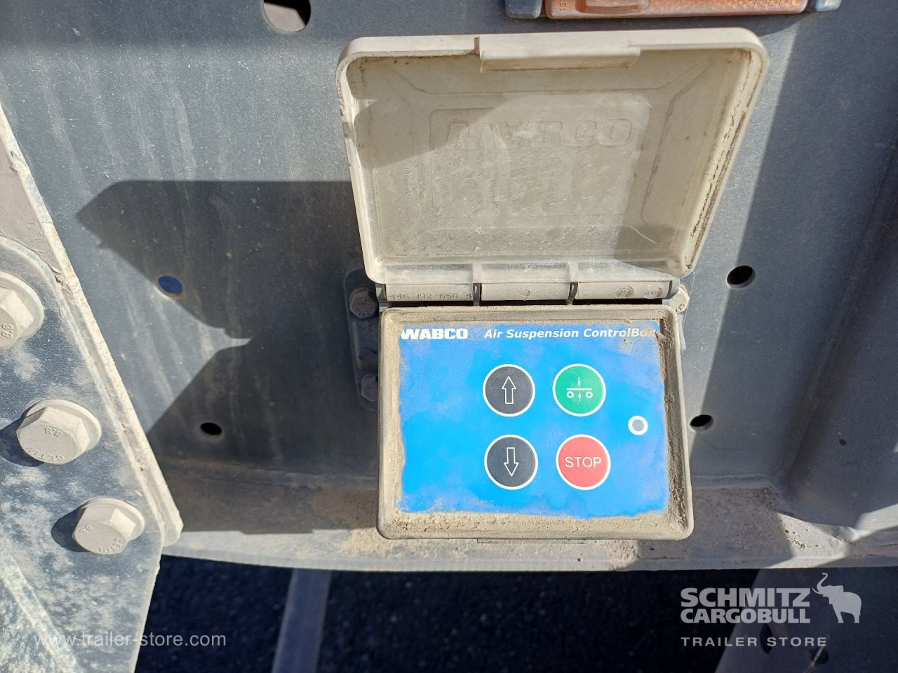 LANGENDORF Auflieger Kipper Stahlrundmulde 24m³ - Самосвальный полуприцеп: фото 2 LANGENDORF Auflieger Kipper Stahlrundmulde 24m³ - Самосвальный полуприцеп: фото 2