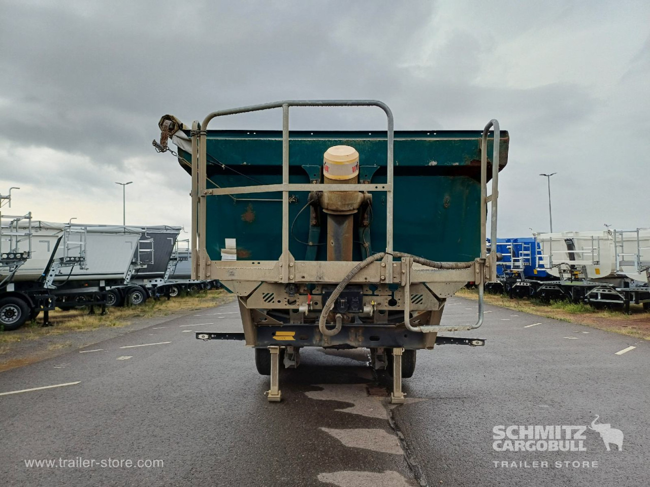 Самосвальный полуприцеп SCHWARZMUELLER Auflieger Kipper Stahlrundmulde 26m³: фото 9