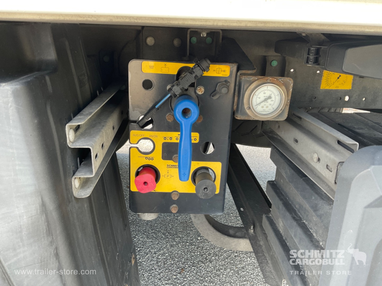 SCHMITZ Reefer Standard Double deck - Изотермический полуприцеп: фото 2 SCHMITZ Reefer Standard Double deck - Изотермический полуприцеп: фото 2