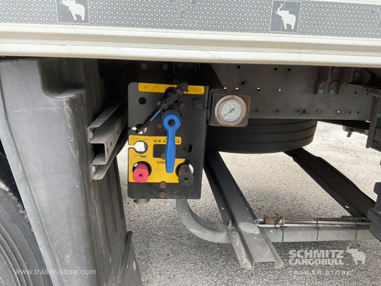 SCHMITZ Reefer Standard Double deck - Изотермический полуприцеп: фото 2 SCHMITZ Reefer Standard Double deck - Изотермический полуприцеп: фото 2