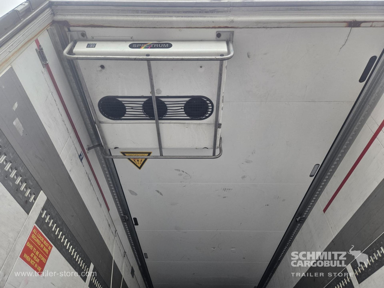 SCHMITZ Reefer Multitemp - Изотермический полуприцеп: фото 3 SCHMITZ Reefer Multitemp - Изотермический полуприцеп: фото 3