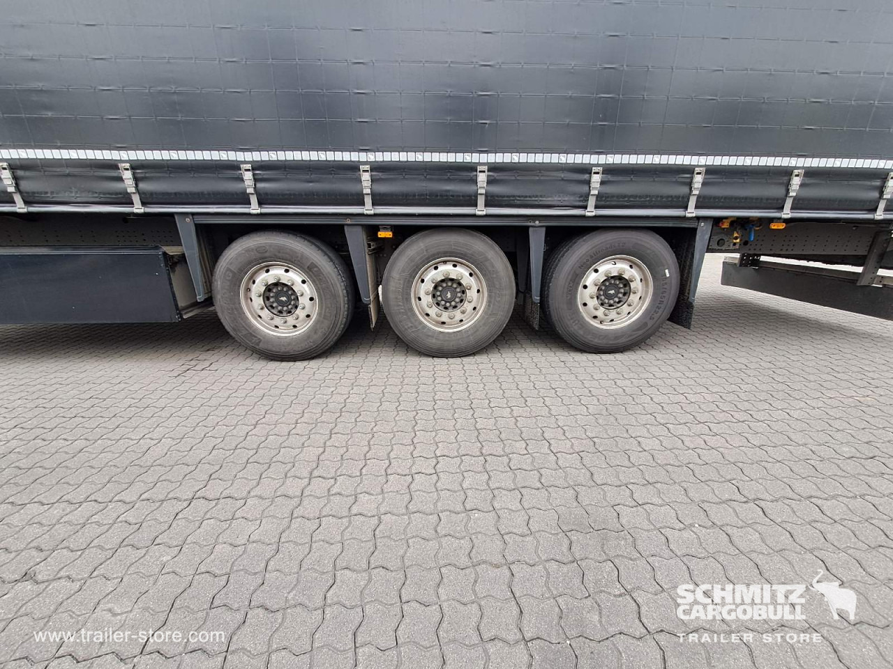 SCHMITZ Curtainsider Standard - Тентованный полуприцеп: фото 2 SCHMITZ Curtainsider Standard - Тентованный полуприцеп: фото 2