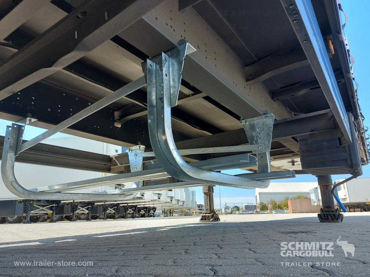 Тентованный полуприцеп SCHMITZ Curtainsider Mega: фото 14 Тентованный полуприцеп SCHMITZ Curtainsider Mega: фото 14