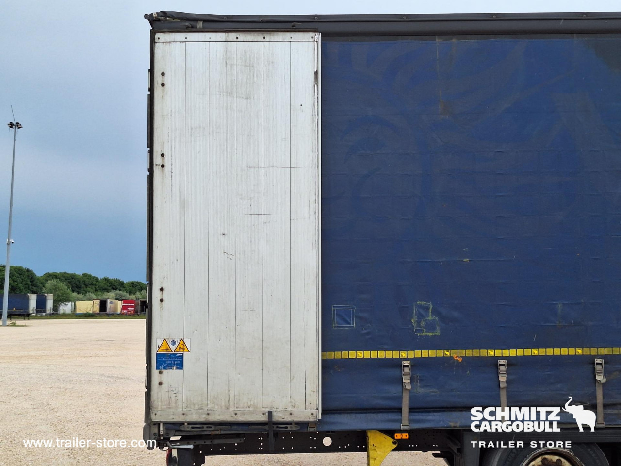 SCHMITZ Curtainsider Mega - Тентованный полуприцеп: фото 3 SCHMITZ Curtainsider Mega - Тентованный полуприцеп: фото 3