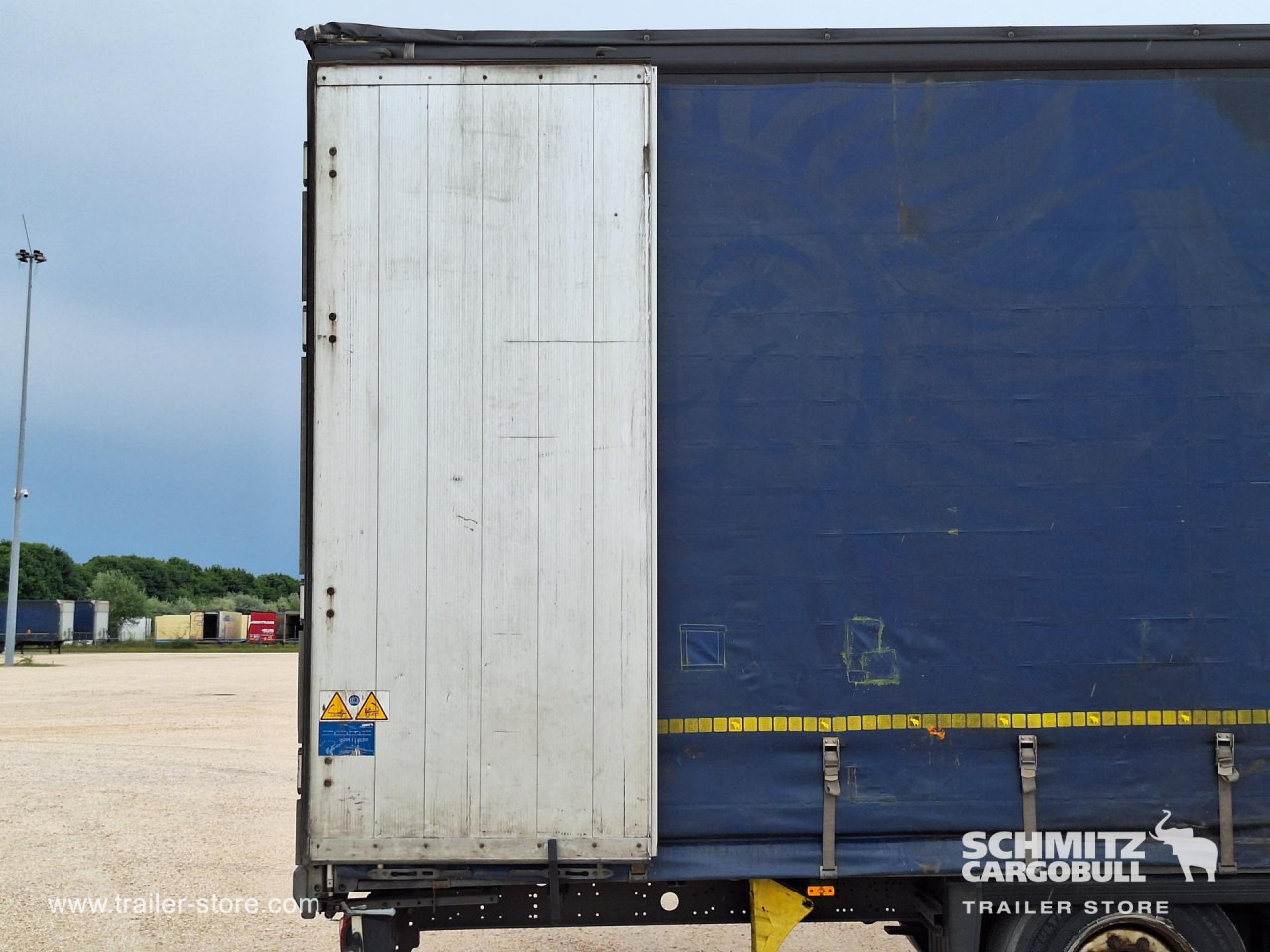 SCHMITZ Curtainsider Mega - Тентованный полуприцеп: фото 3 SCHMITZ Curtainsider Mega - Тентованный полуприцеп: фото 3