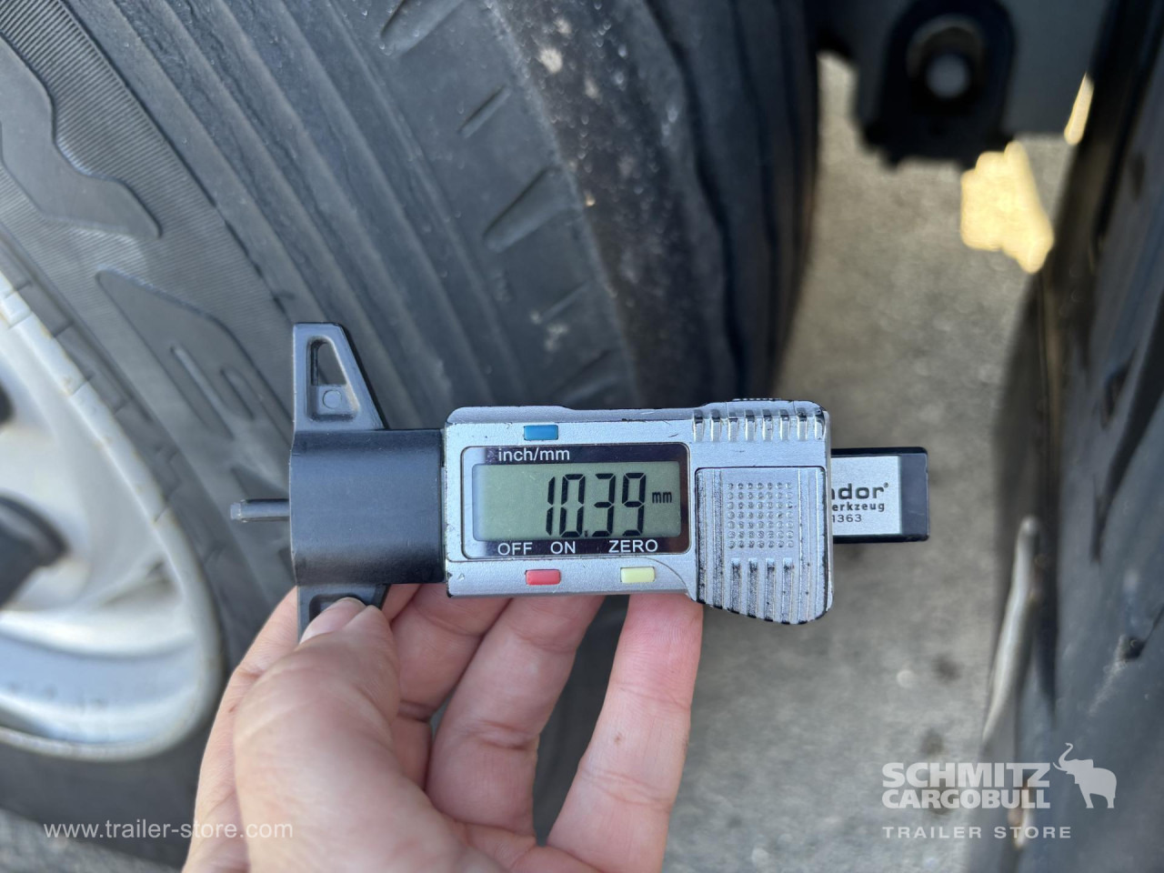 SCHMITZ Curtainsider Standard - Тентованный полуприцеп: фото 4 SCHMITZ Curtainsider Standard - Тентованный полуприцеп: фото 4