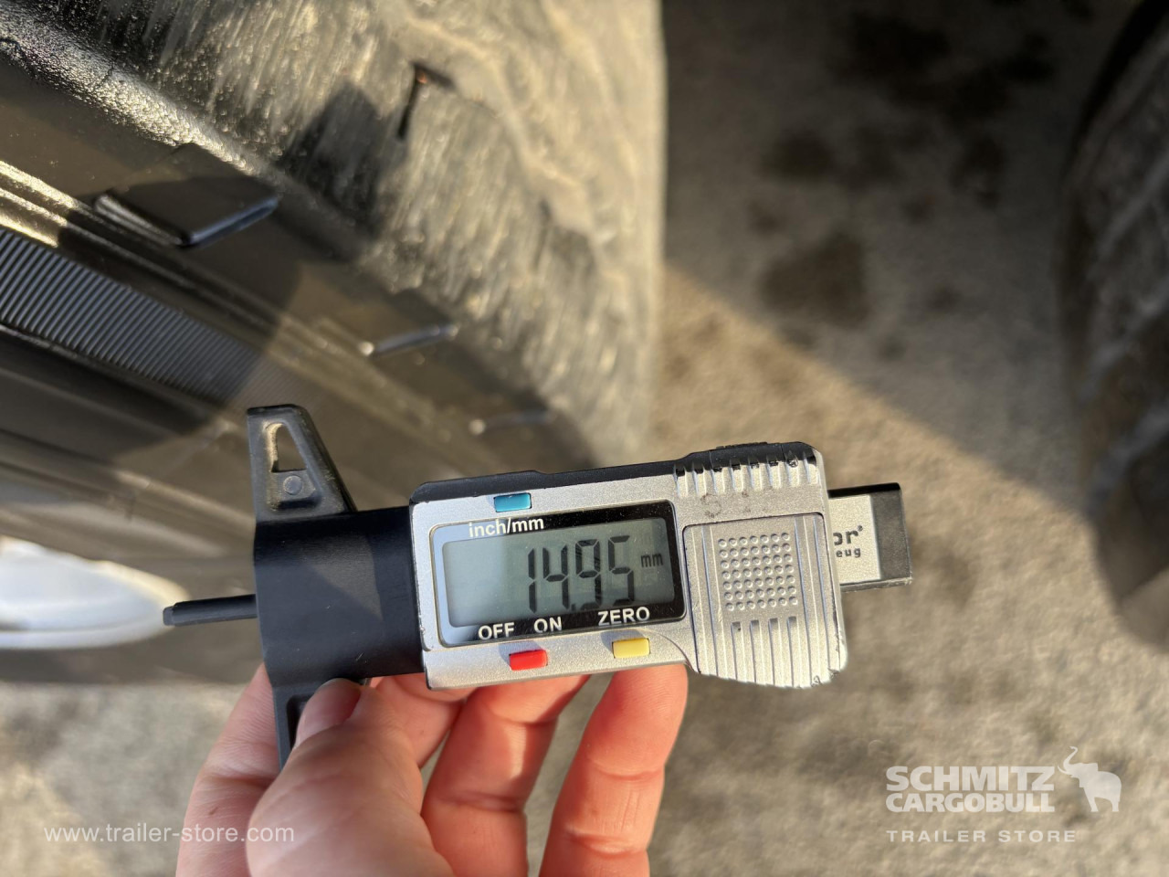 SCHMITZ Curtainsider Standard - Тентованный полуприцеп: фото 2 SCHMITZ Curtainsider Standard - Тентованный полуприцеп: фото 2