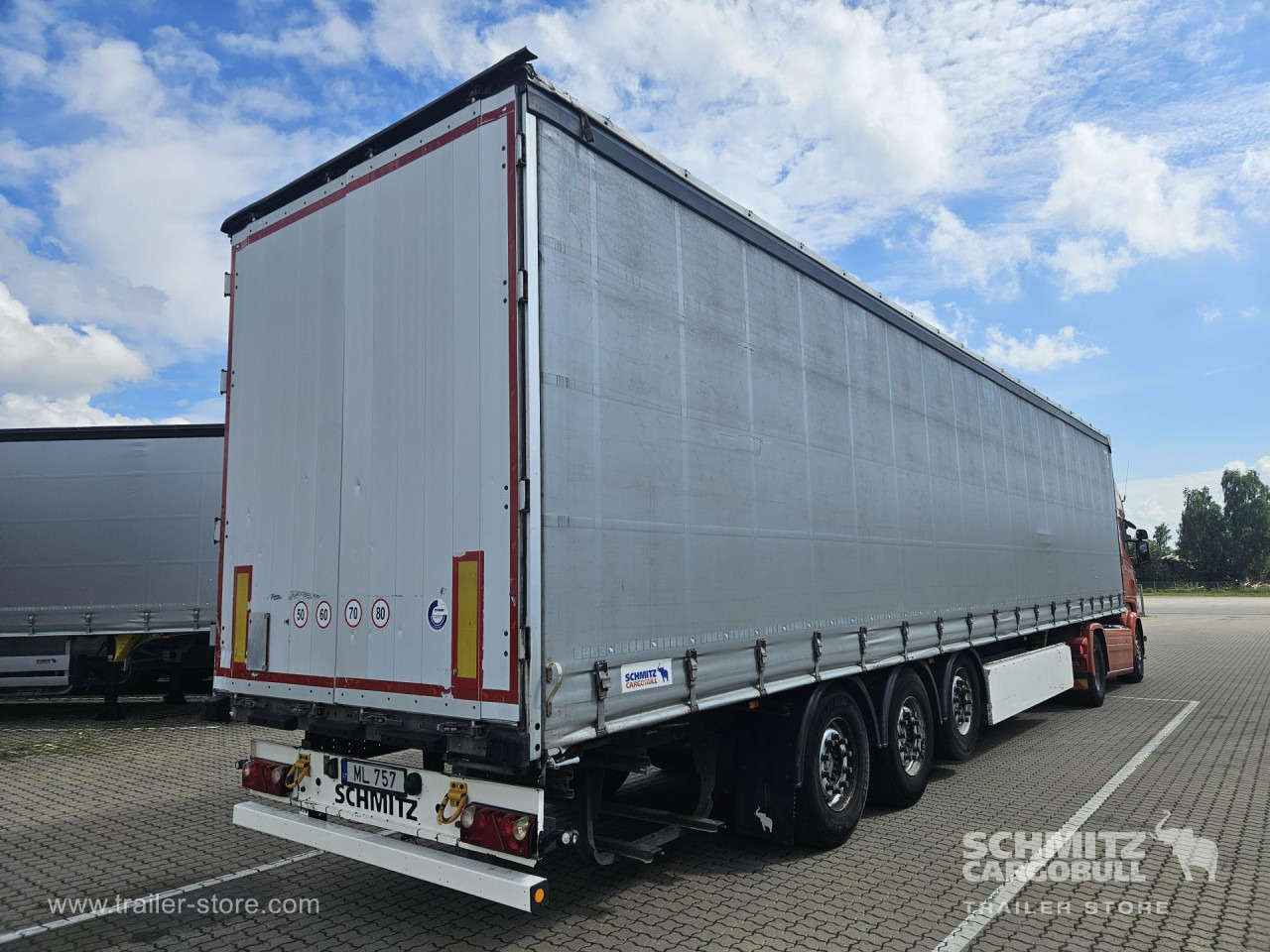 SCHMITZ Curtainsider Standard - Тентованный полуприцеп: фото 1 SCHMITZ Curtainsider Standard - Тентованный полуприцеп: фото 1