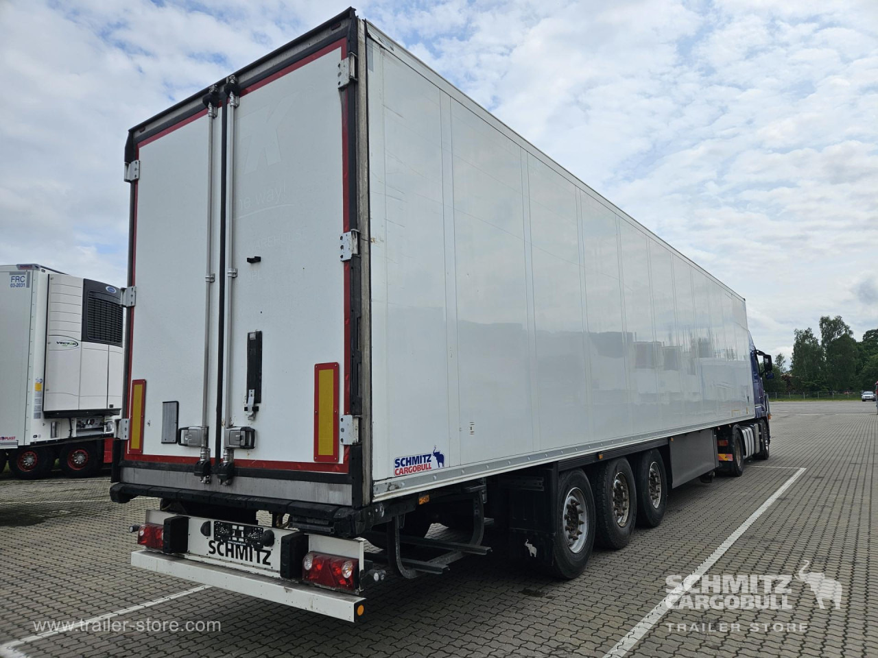 SCHMITZ Reefer Standard Double deck - Изотермический полуприцеп: фото 1 SCHMITZ Reefer Standard Double deck - Изотермический полуприцеп: фото 1