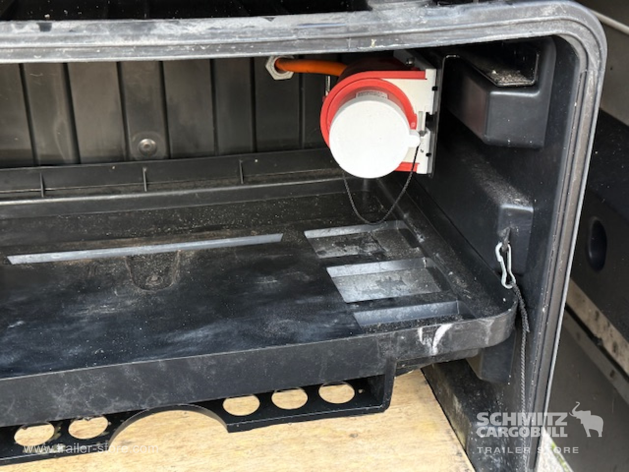 Изотермический полуприцеп SCHMITZ Oplegger Vries Multitemp Double deck: фото 7