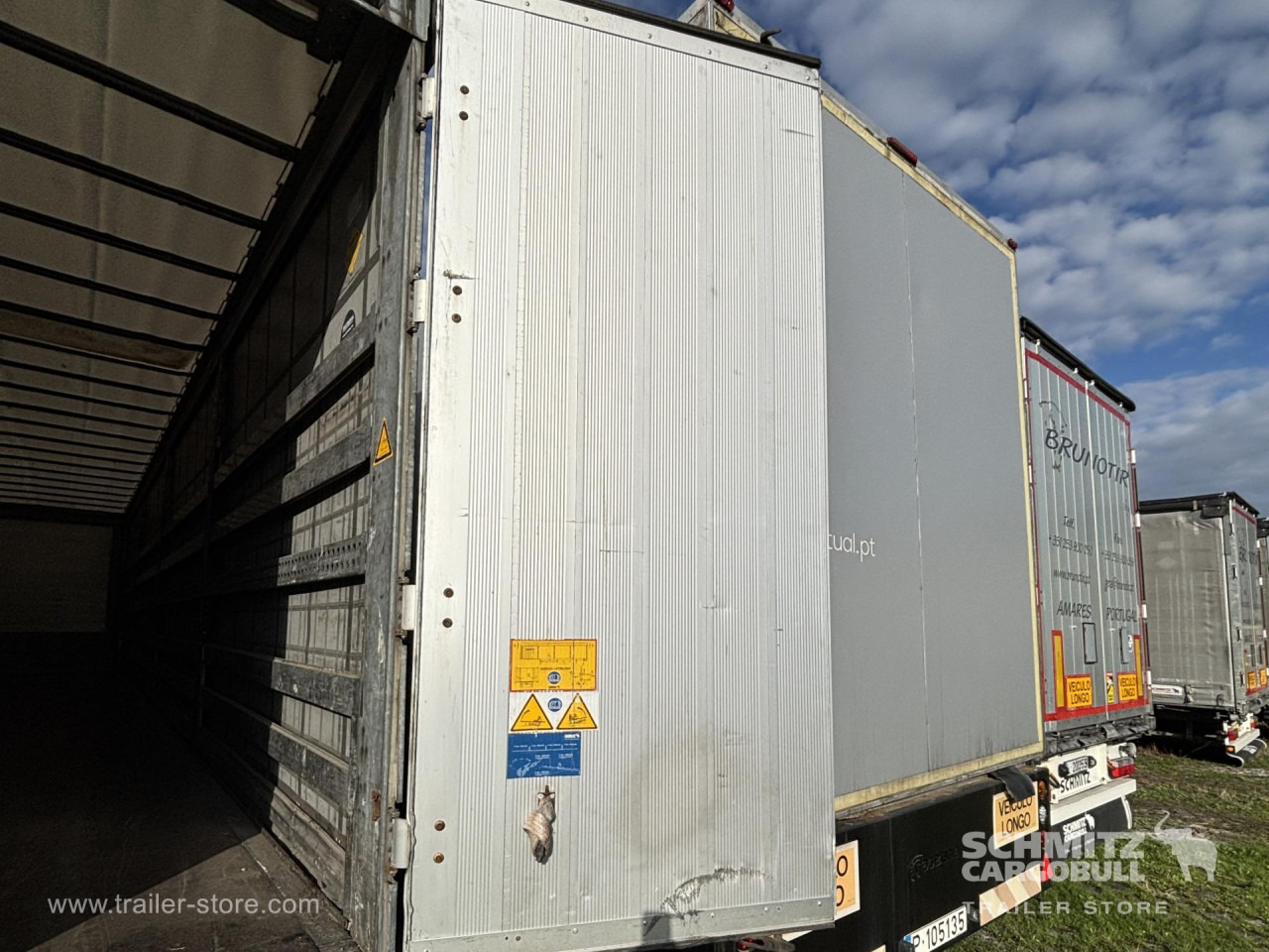 SCHMITZ Curtainsider Varios - Тентованный полуприцеп: фото 5 SCHMITZ Curtainsider Varios - Тентованный полуприцеп: фото 5