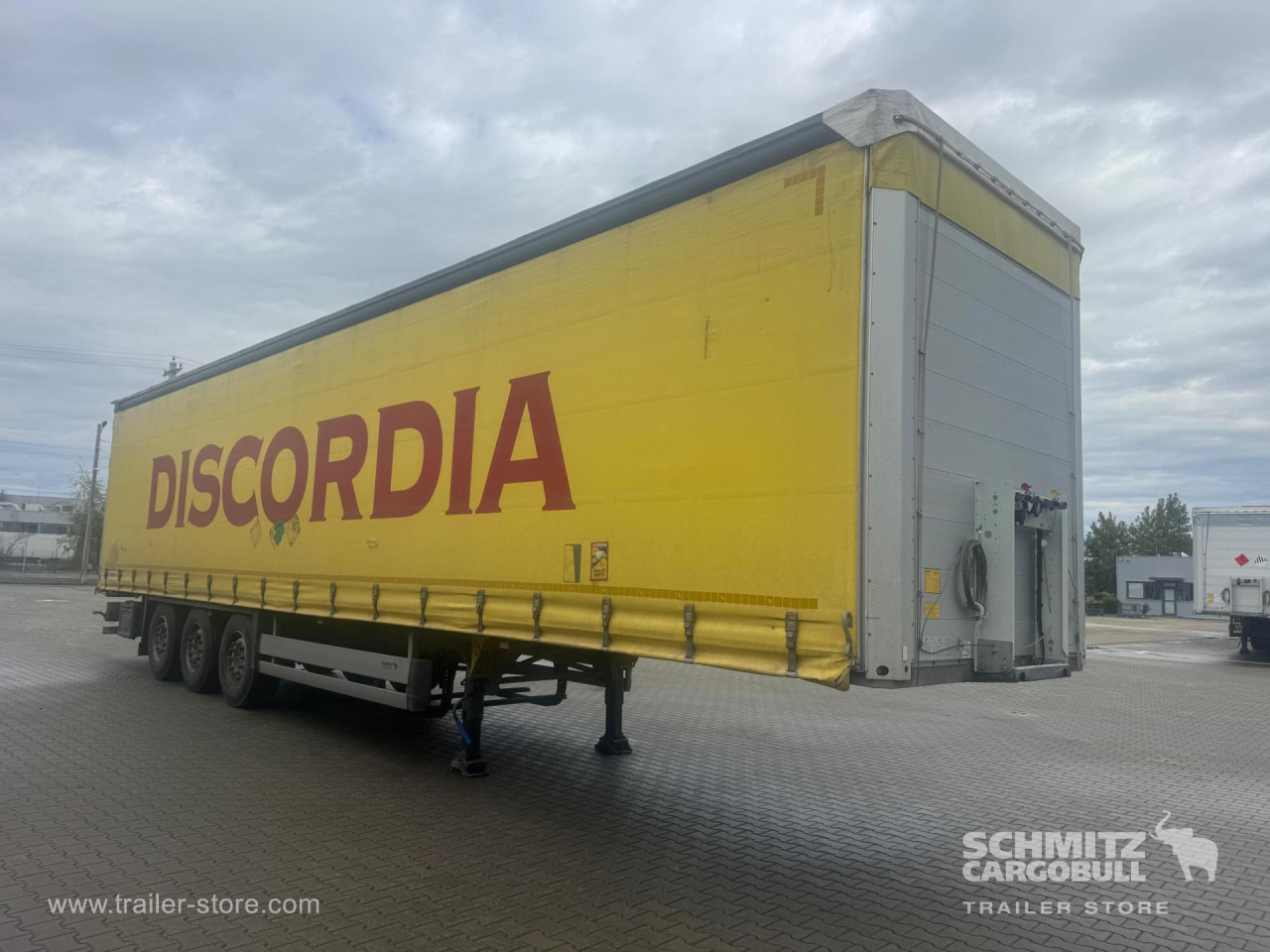SCHMITZ Curtainsider Standard - Тентованный полуприцеп: фото 1 SCHMITZ Curtainsider Standard - Тентованный полуприцеп: фото 1