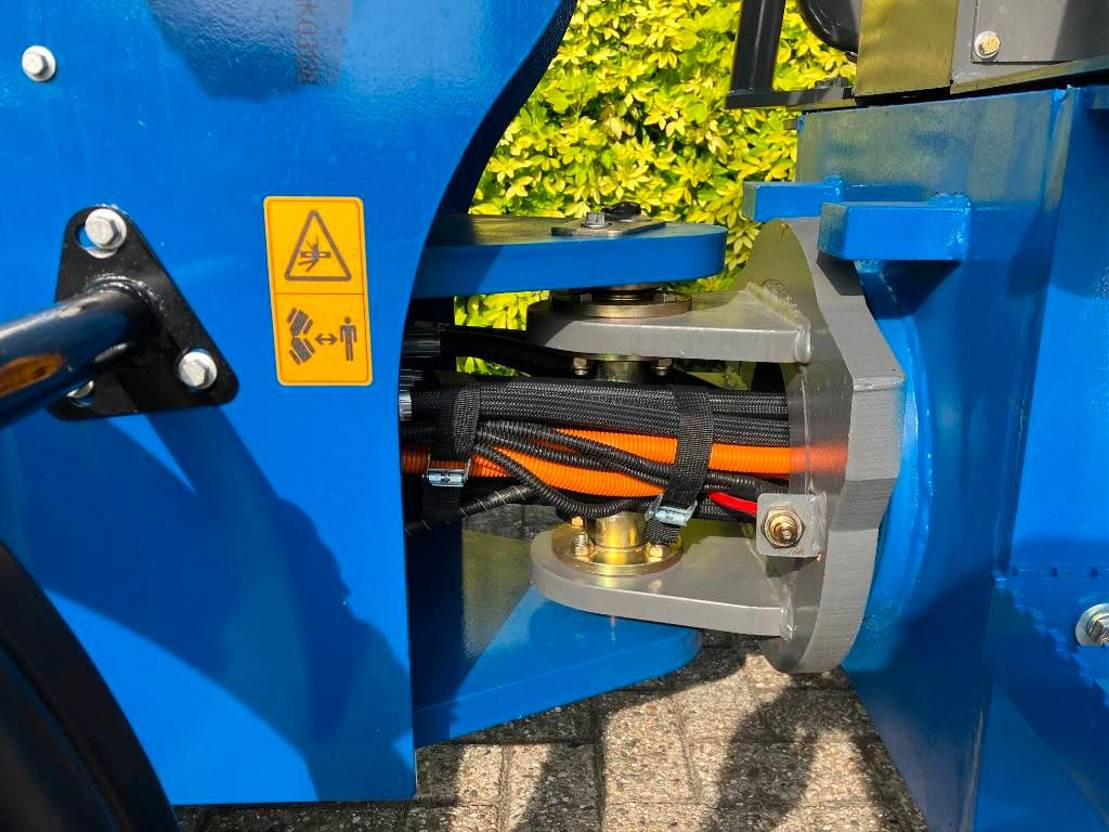 Diversen V-Tech 606 - Колёсный погрузчик: фото 5 Diversen V-Tech 606 - Колёсный погрузчик: фото 5