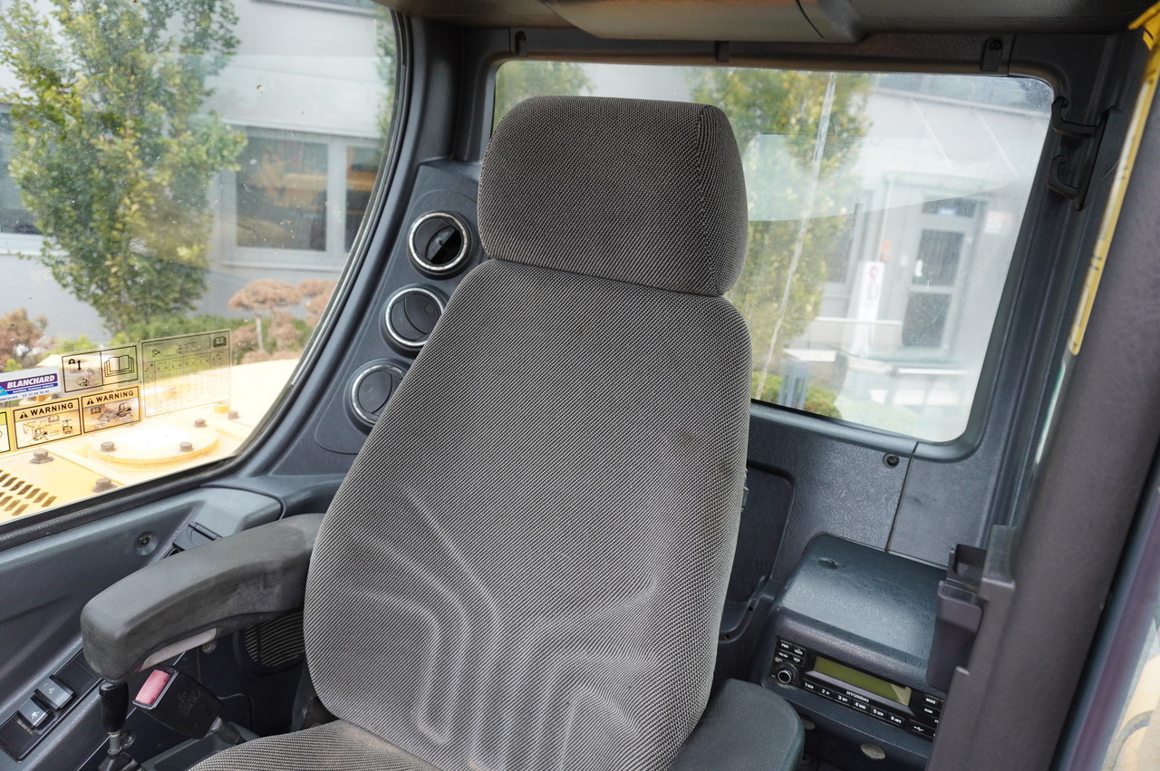 Колёсный экскаватор Hyundai Robex 55W-9 Wheeled Excavator 5.5t / 2 units: фото 13
