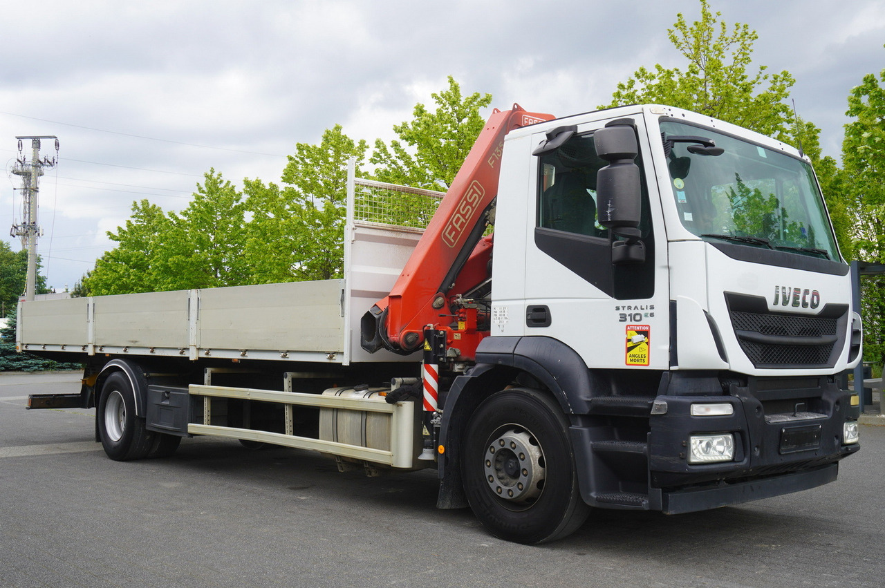 Грузовик бортовой/ Платформа, Автоманипулятор IVECO STRALIS 19.310 E6 / Flatbed 19 EPAL / FASSI F135 / 225 MTH! / 5.7 T: фото 12
