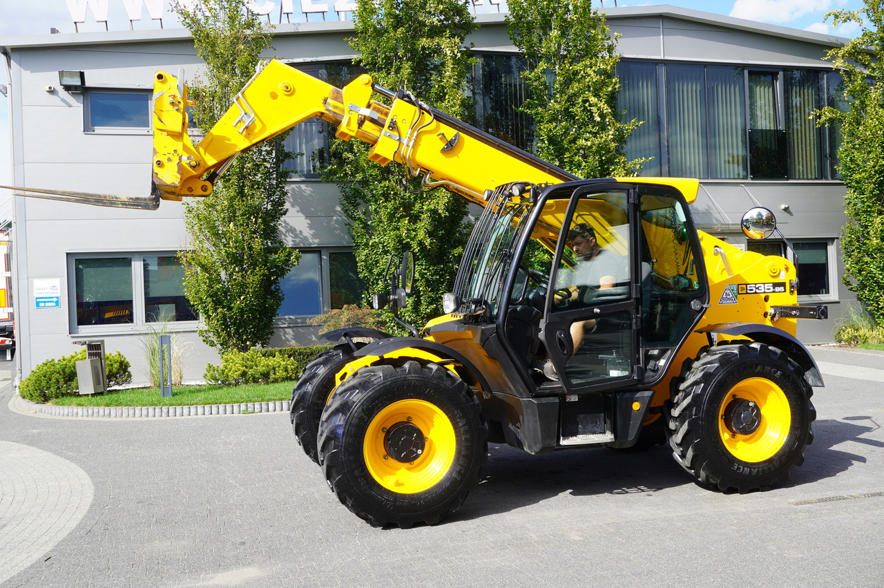 JCB 535-95 / 3.5 T / range 9.5 m / 700 MTH! - Телескопический фронтальный погрузчик: фото 5 JCB 535-95 / 3.5 T / range 9.5 m / 700 MTH! - Телескопический фронтальный погрузчик: фото 5