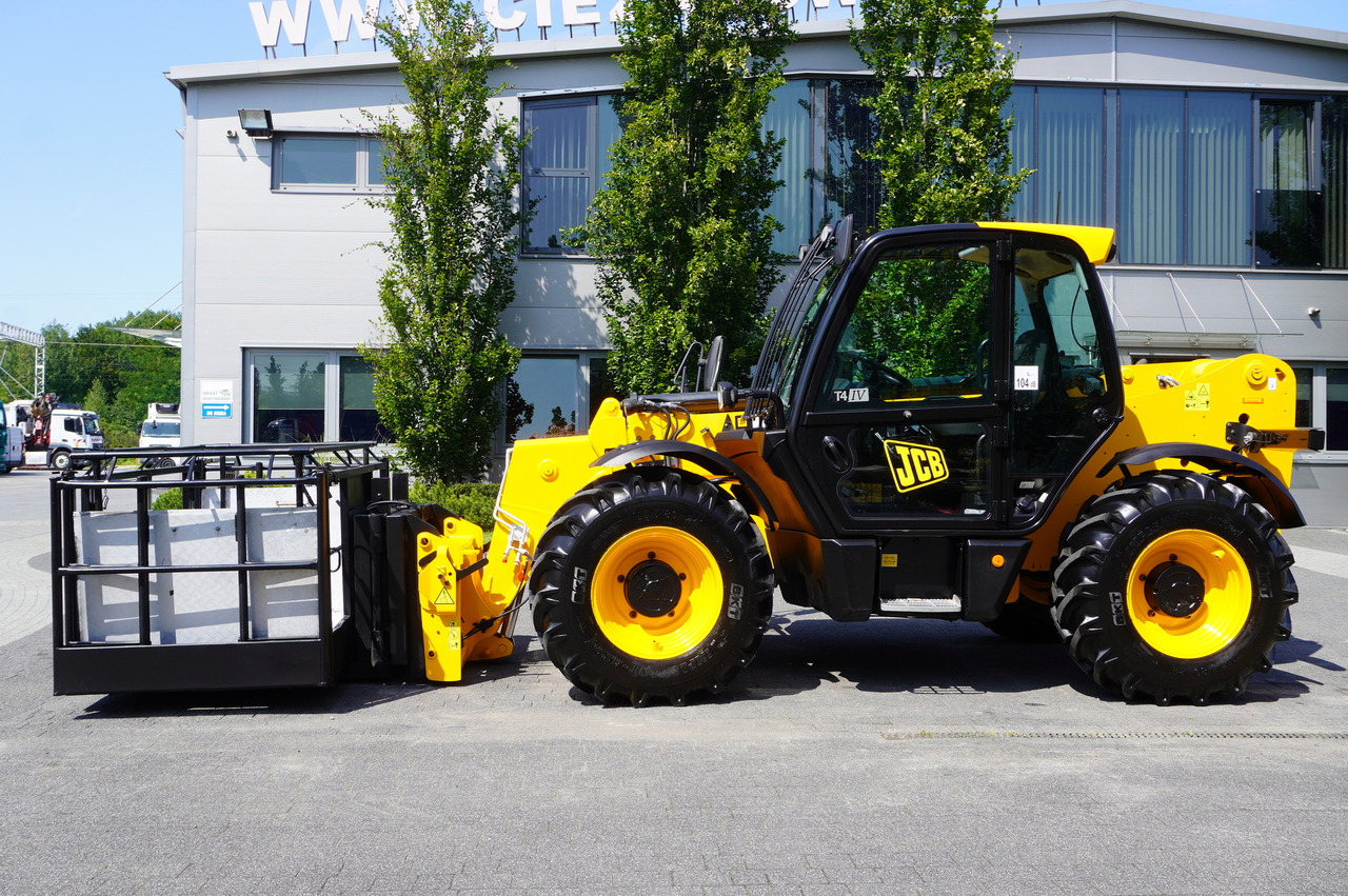 JCB 535-95 / 3.5 T / range 9.5 m / joystick - Телескопический фронтальный погрузчик: фото 2 JCB 535-95 / 3.5 T / range 9.5 m / joystick - Телескопический фронтальный погрузчик: фото 2