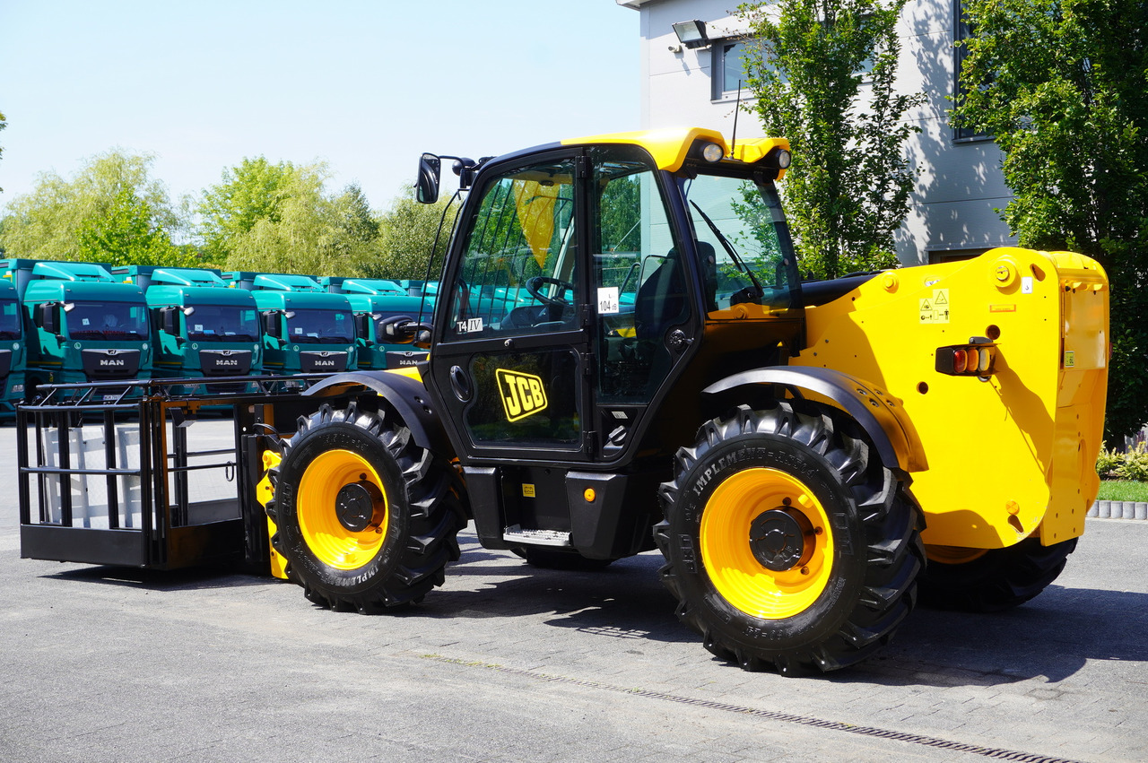 JCB 535-95 / 3.5 T / range 9.5 m / joystick - Телескопический погрузчик: фото 3 JCB 535-95 / 3.5 T / range 9.5 m / joystick - Телескопический погрузчик: фото 3