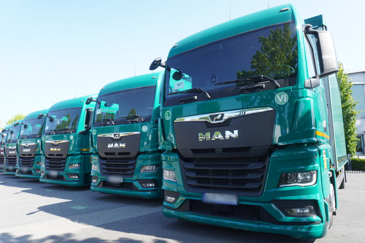 MAN TGX 18.470 / 2022 / Curtainsider 19 EPAL / Retarder / 15 units - Тентованный грузовик: фото 3 MAN TGX 18.470 / 2022 / Curtainsider 19 EPAL / Retarder / 15 units - Тентованный грузовик: фото 3