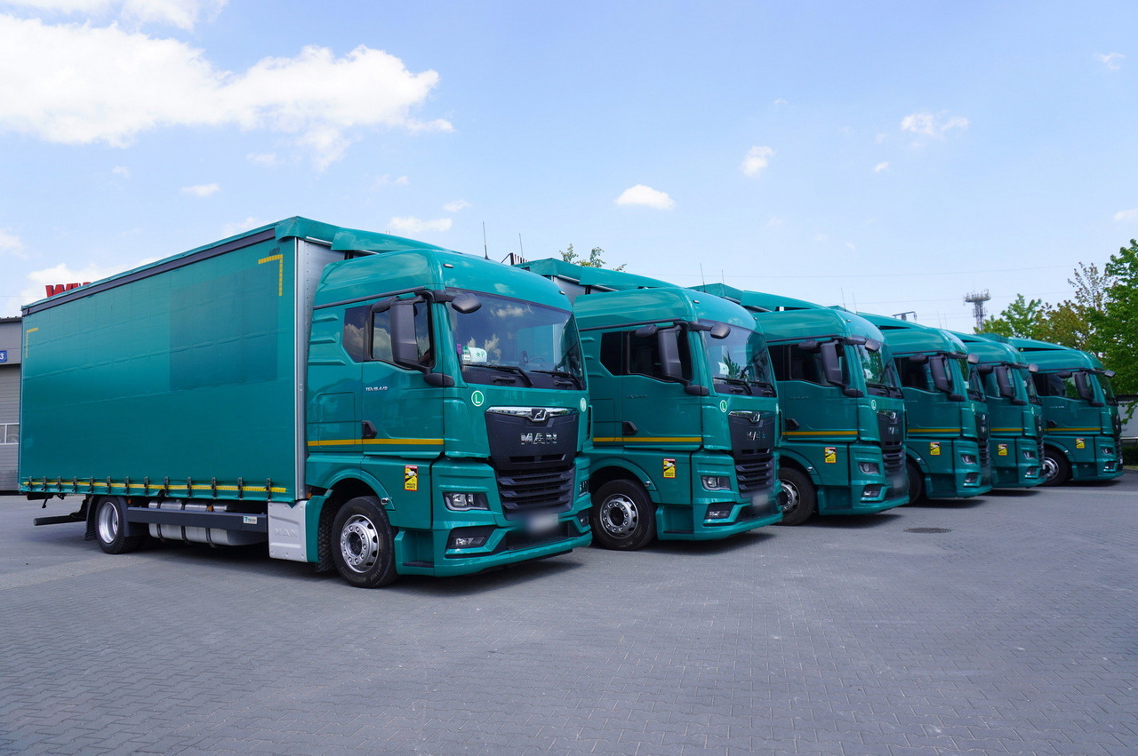 MAN TGX 18.470 / 2022 / Curtainsider 19 EPAL / Retarder / 15 units - Тентованный грузовик: фото 2 MAN TGX 18.470 / 2022 / Curtainsider 19 EPAL / Retarder / 15 units - Тентованный грузовик: фото 2