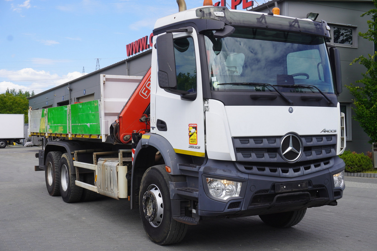 MERCEDES-BENZ AROCS 2633 6x4 / 5.5 T crane FASSI F135 / Tipper 15 EPAL - Самосвал, Автоманипулятор: фото 2 MERCEDES-BENZ AROCS 2633 6x4 / 5.5 T crane FASSI F135 / Tipper 15 EPAL - Самосвал, Автоманипулятор: фото 2