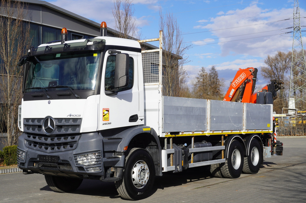 MERCEDES-BENZ AROCS 2636 Flatbed / HDS FASSI F175 7.7 T / 150,000 km - Автоманипулятор: фото 2 MERCEDES-BENZ AROCS 2636 Flatbed / HDS FASSI F175 7.7 T / 150,000 km - Автоманипулятор: фото 2