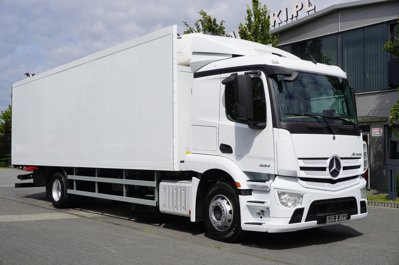 Рефрижератор MERCEDES-BENZ Actros 1824 / Refrigerator 22 EPAL / Carrier Supra 850 / Sleeping cabin: фото 8 Рефрижератор MERCEDES-BENZ Actros 1824 / Refrigerator 22 EPAL / Carrier Supra 850 / Sleeping cabin: фото 8