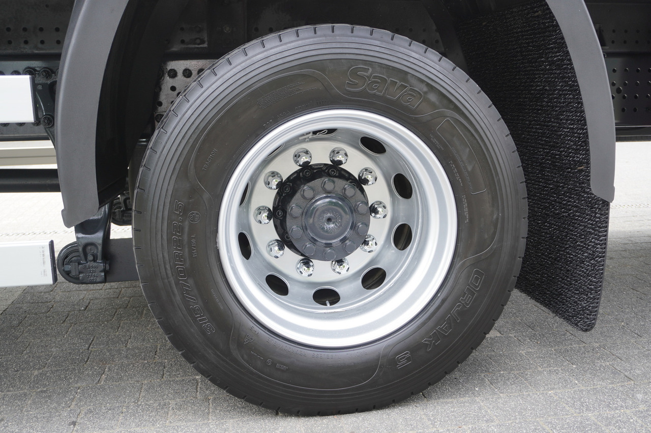 Рефрижератор MERCEDES-BENZ Actros 1824 / Refrigerator 22 EPAL / Carrier Supra 850 / Sleeping cabin: фото 11 Рефрижератор MERCEDES-BENZ Actros 1824 / Refrigerator 22 EPAL / Carrier Supra 850 / Sleeping cabin: фото 11