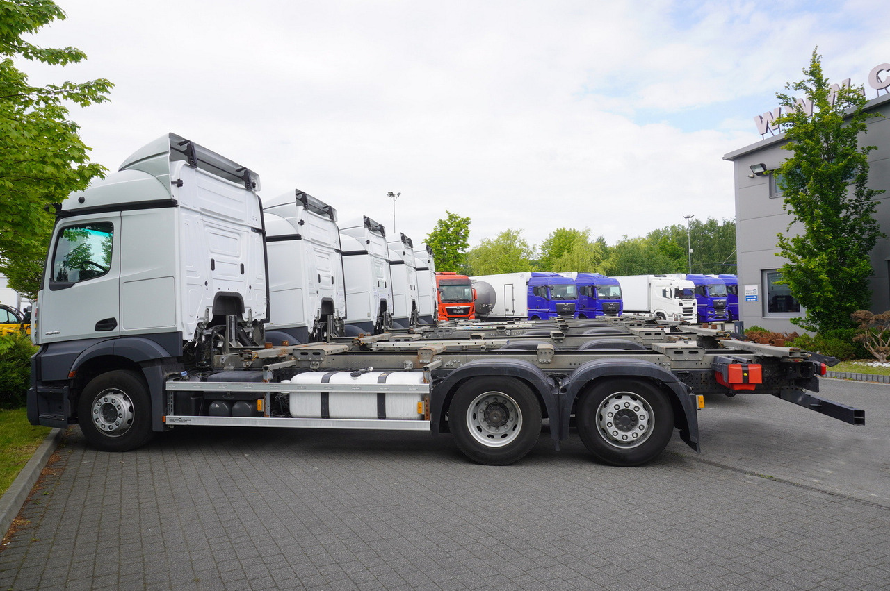 MERCEDES-BENZ Actros 2545 6×2 MP5 / ADR AT / 12 units - Грузовик-контейнеровоз/ Сменный кузов: фото 5 MERCEDES-BENZ Actros 2545 6×2 MP5 / ADR AT / 12 units - Грузовик-контейнеровоз/ Сменный кузов: фото 5