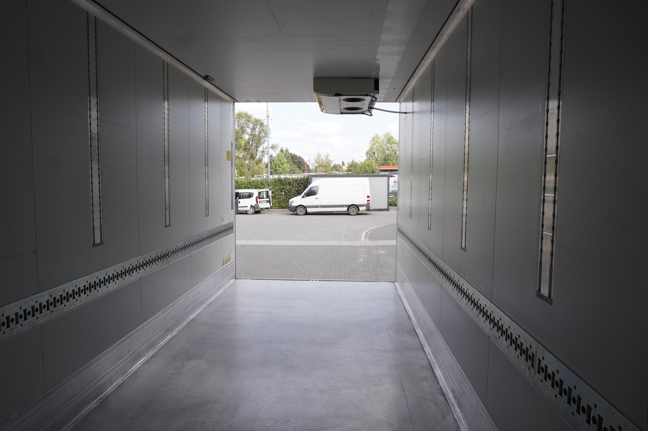 Рефрижератор MERCEDES-BENZ Actros 2545 MP5 6×2 E6 / KRONE REFRIGERATOR 40 pallets Bitemperature Doppelstock / high 2.7m: фото 9