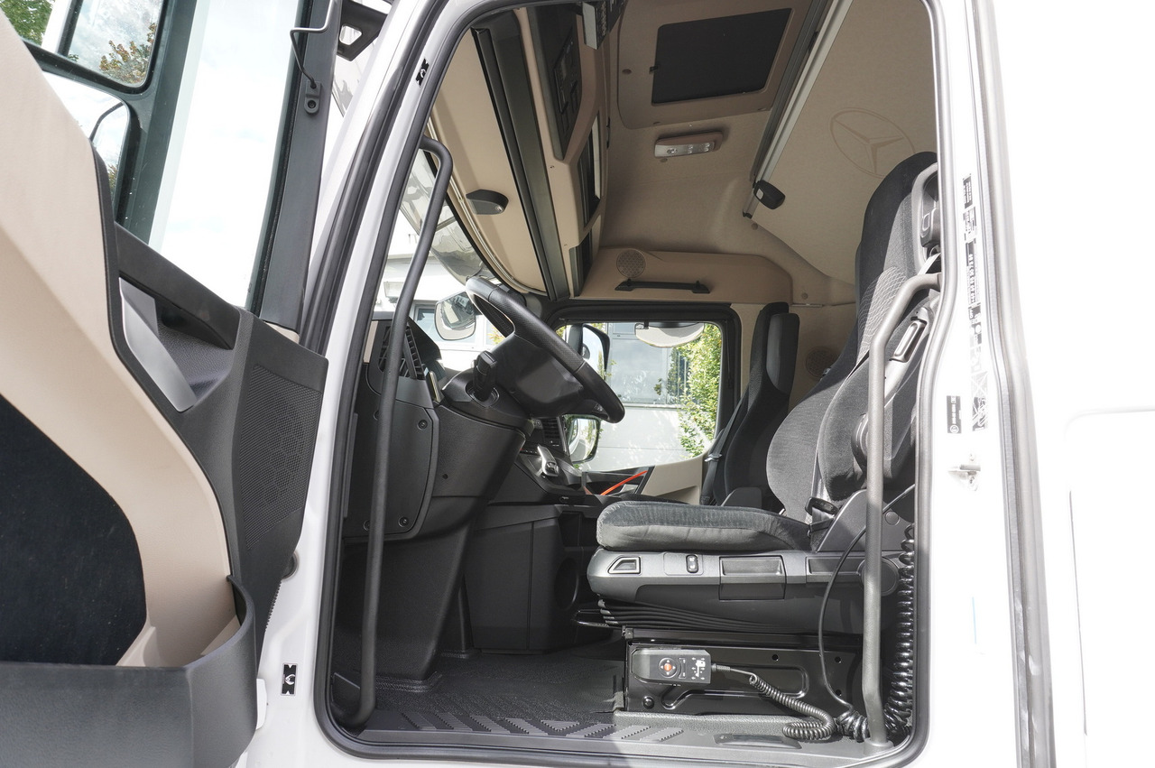 Рефрижератор MERCEDES-BENZ Actros 2545 MP5 6×2 E6 / KRONE REFRIGERATOR 40 pallets Bitemperature Doppelstock / high 2.7m: фото 10
