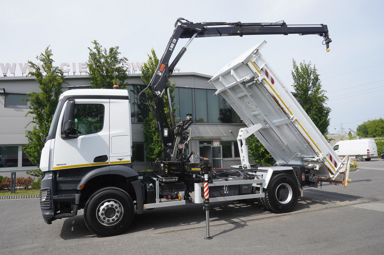 MERCEDES-BENZ Arocs 1833 / 87,000 km!!! / Hds HIAB X-DUO 128 B-2 / three-sided tipper - Самосвал, Автоманипулятор: фото 4 MERCEDES-BENZ Arocs 1833 / 87,000 km!!! / Hds HIAB X-DUO 128 B-2 / three-sided tipper - Самосвал, Автоманипулятор: фото 4
