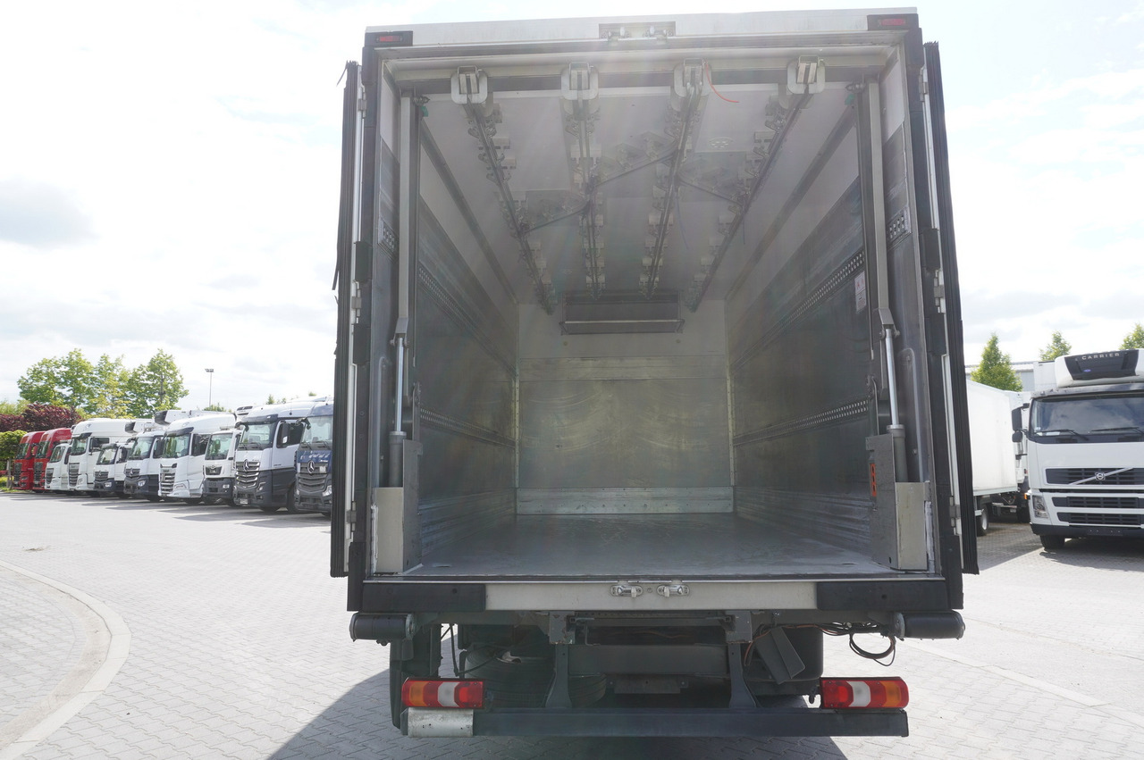 MERCEDES-BENZ Atego 1021 / Lamberet meat hook refrigerator / Carcass elevator 1000 kg / Thermoking T800 R - Рефрижератор, Автоманипулятор: фото 5 MERCEDES-BENZ Atego 1021 / Lamberet meat hook refrigerator / Carcass elevator 1000 kg / Thermoking T800 R - Рефрижератор, Автоманипулятор: фото 5