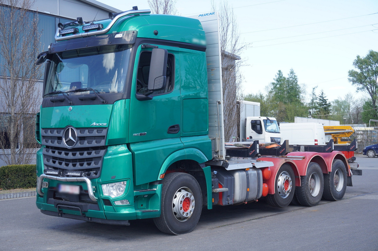 Mercedes-Benz Arocs 3563 8 × 4 / 630 HP / steered axle / Logging superstructure - Лесовоз: фото 3 Mercedes-Benz Arocs 3563 8 × 4 / 630 HP / steered axle / Logging superstructure - Лесовоз: фото 3