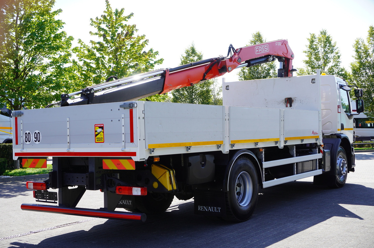 RENAULT C280 DTI 8 / FASSI crane 5.6 T / range 8 m / Flatbed 15 EPAL - Грузовик бортовой/ Платформа, Автоманипулятор: фото 4 RENAULT C280 DTI 8 / FASSI crane 5.6 T / range 8 m / Flatbed 15 EPAL - Грузовик бортовой/ Платформа, Автоманипулятор: фото 4