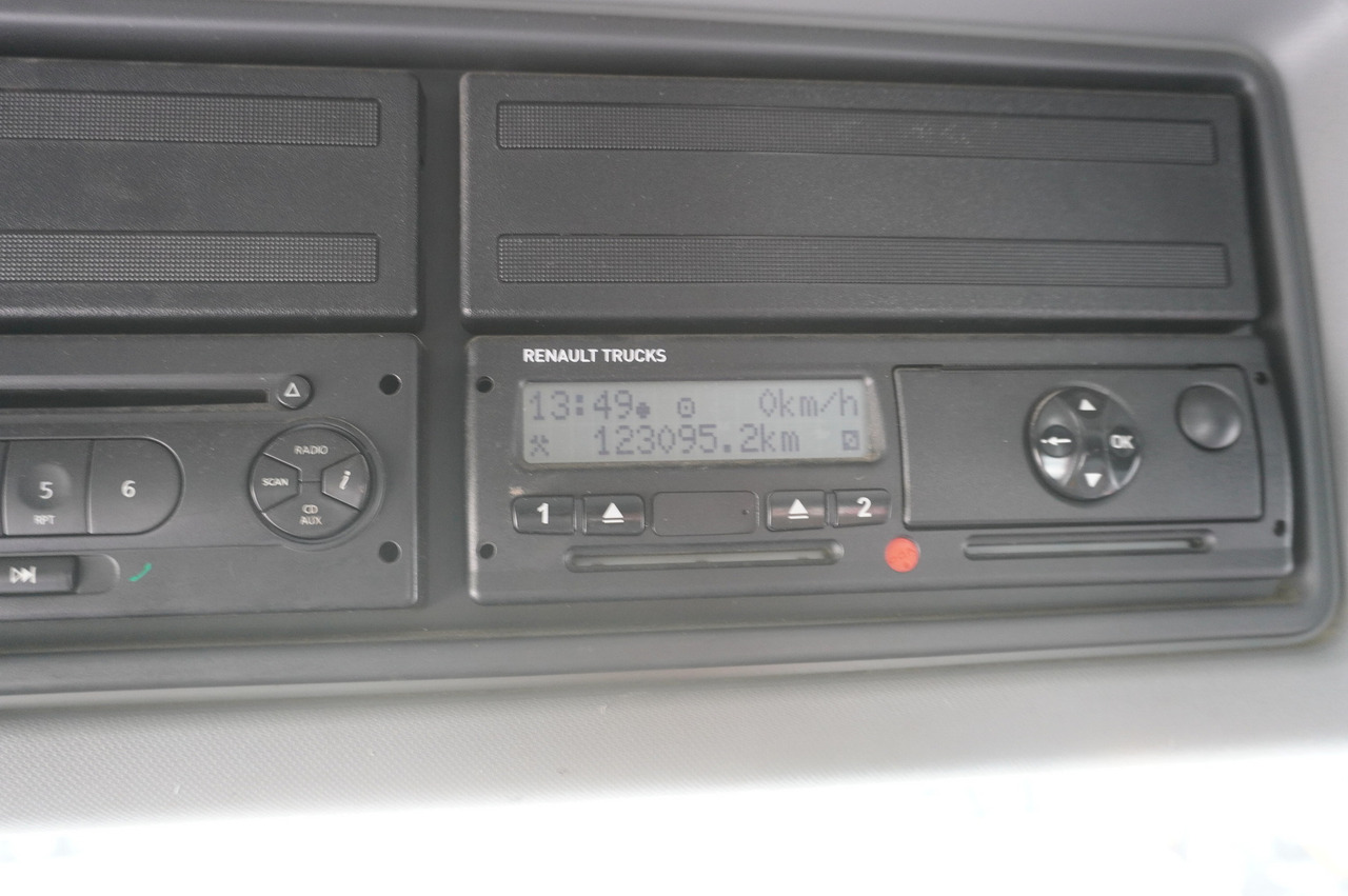 RENAULT K380 6x4 / FASSI F175 crane 7.85 t / 120 thousand km - Грузовик бортовой/ Платформа, Автоманипулятор: фото 2 RENAULT K380 6x4 / FASSI F175 crane 7.85 t / 120 thousand km - Грузовик бортовой/ Платформа, Автоманипулятор: фото 2