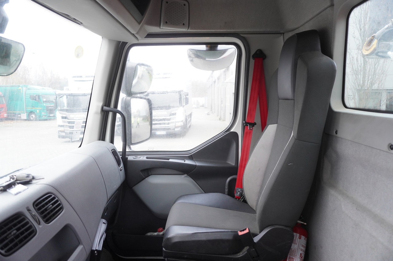 Автоманипулятор RENAULT RENAULT C280 DTI 8 / FASSI crane 5.6 T / 560 MTH / range 8 m / Flatbed 15 EPAL: фото 18