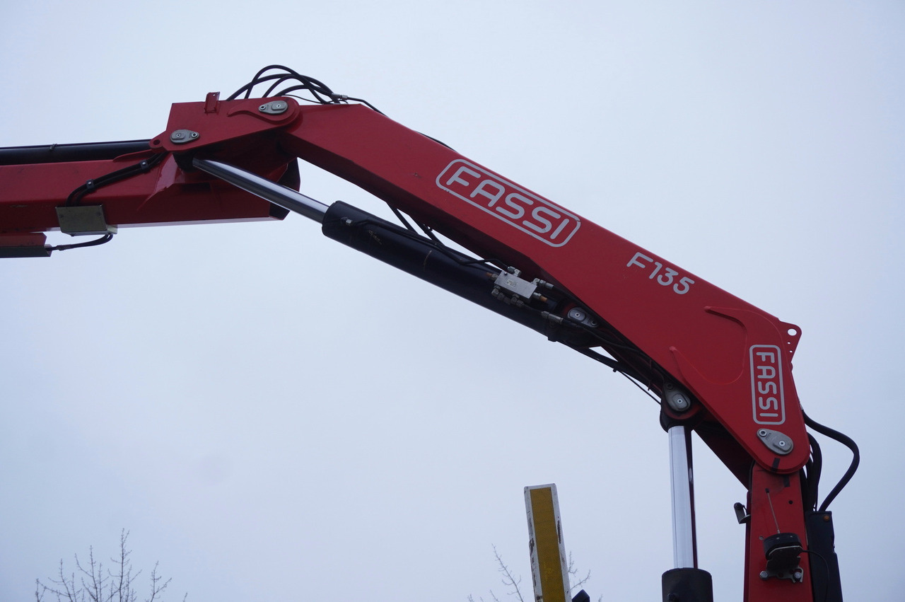 Автоманипулятор RENAULT RENAULT C280 DTI 8 / FASSI crane 5.6 T / 560 MTH / range 8 m / Flatbed 15 EPAL: фото 15