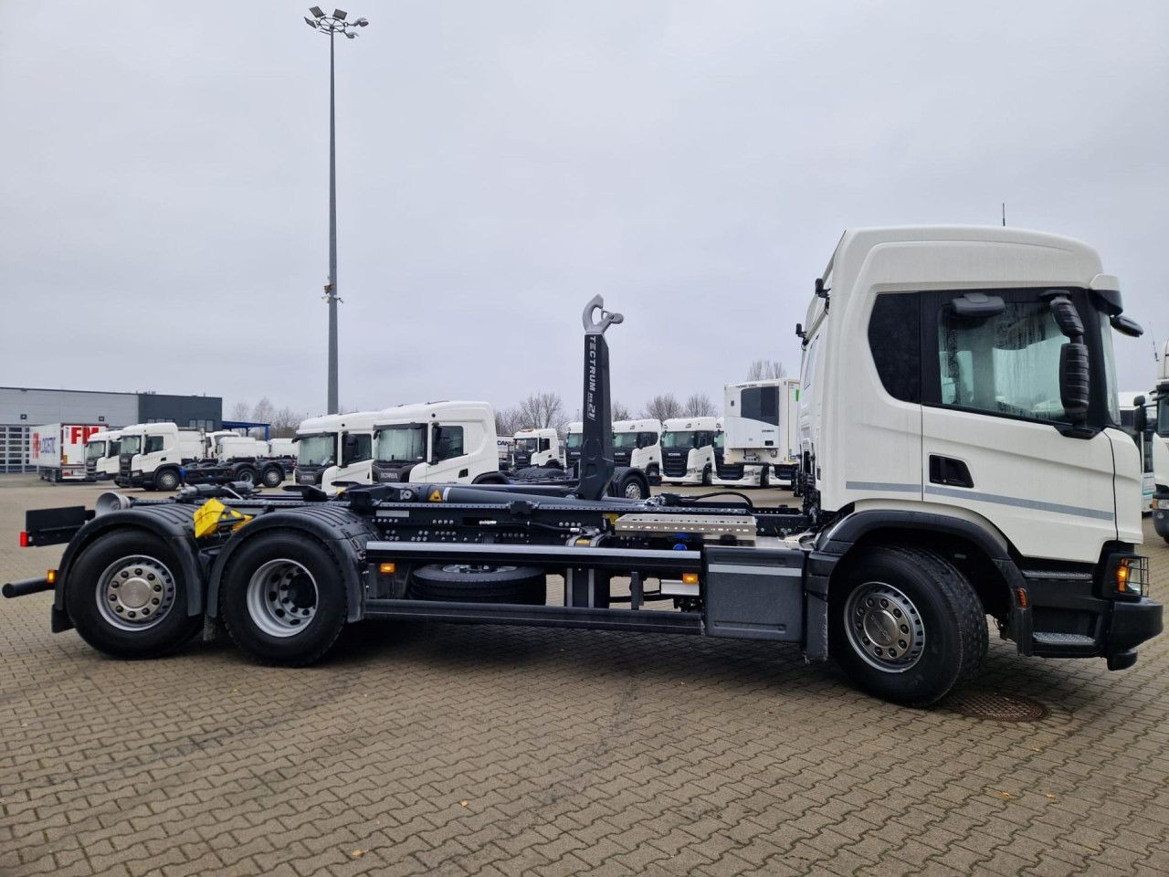 SCANIA P420 B6x2*4 / Meiller Kipper Tectrum RS 21 hooklift / 2025 / no mileage! - Крюковой мультилифт: фото 1 SCANIA P420 B6x2*4 / Meiller Kipper Tectrum RS 21 hooklift / 2025 / no mileage! - Крюковой мультилифт: фото 1